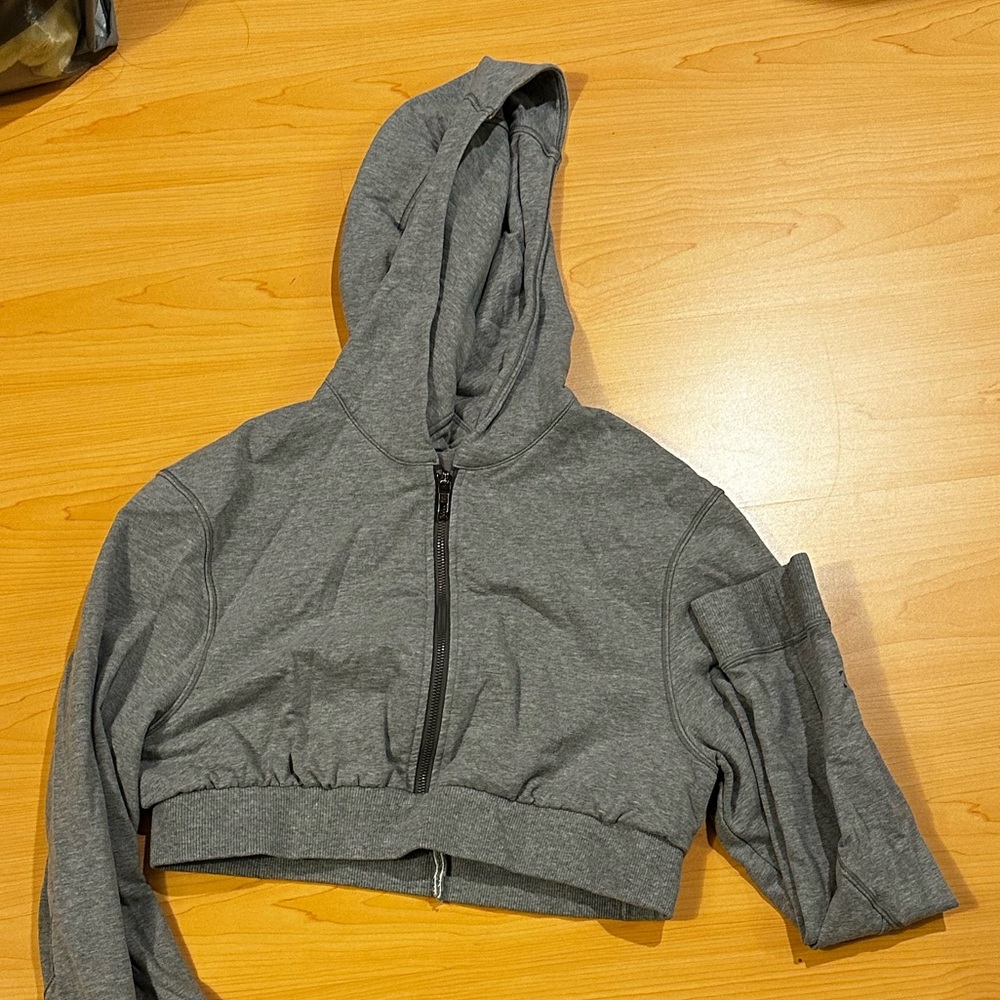 Lululemon cropped hoodie